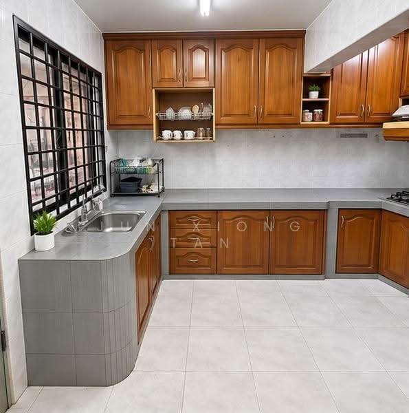 2-storey Terraced House for Sale in Taman Bukit Tiram (Ulu Tiram) - Jun Xiong Tan - Kitchen - PropertyGuru.com.my