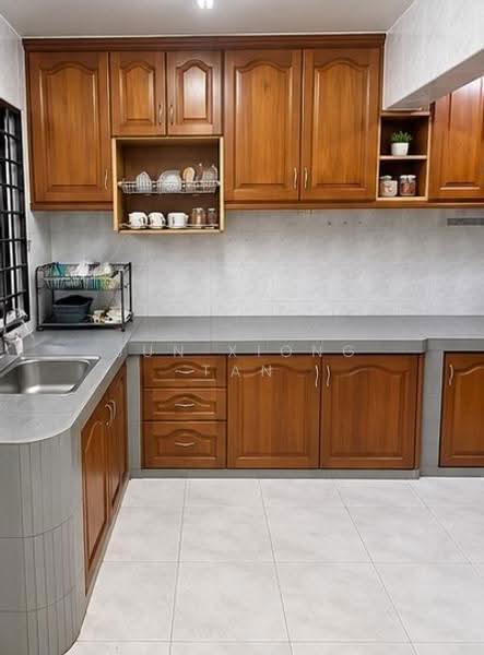 2-storey Terraced House for Sale in Taman Bukit Tiram (Ulu Tiram) - Jun Xiong Tan - Kitchen - PropertyGuru.com.my