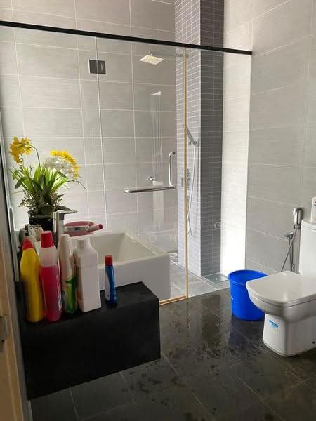Semi-Detached House for Sale in Ampang Jaya (Ampang) - Zhi Hong Loh - Bathroom - PropertyGuru.com.my