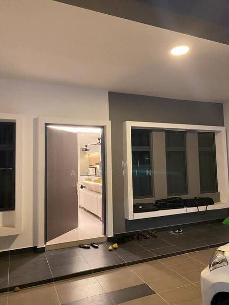 Rumah Teres 2-Tingkat untuk Disewa di Seremban (Negeri Sembilan) - Hilmi Ariffin - Living Room - PropertyGuru.com.my
