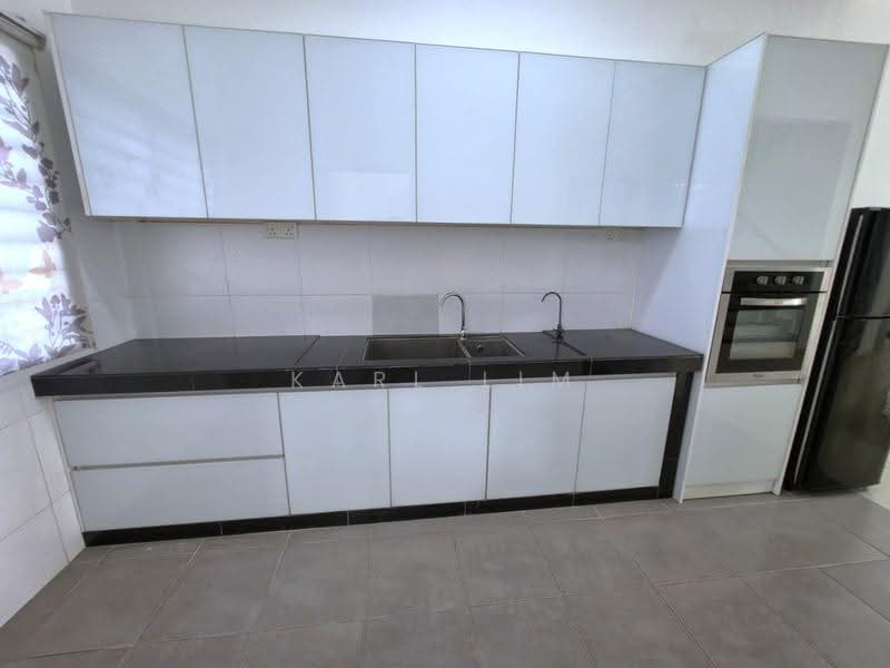 2-storey Terraced House for Sale in Taman Seri Austin (Tebrau) - Karl Lim - Kitchen - PropertyGuru.com.my