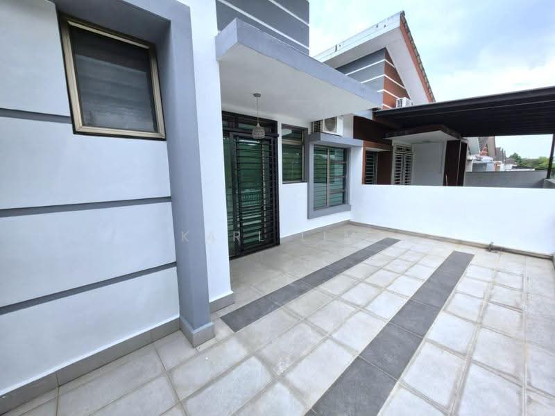 2-storey Terraced House for Sale in Taman Seri Austin (Tebrau) - Karl Lim - Exterior - PropertyGuru.com.my