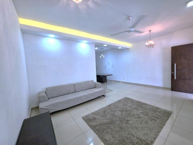 2-storey Terraced House for Sale in Taman Seri Austin (Tebrau) - Karl Lim - Living Room - PropertyGuru.com.my