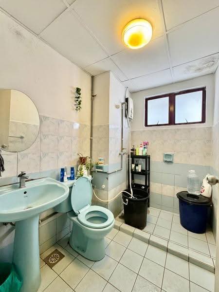 Kondominium untuk Dijual di Menara Polo - Amzar Faiz - Bathroom - PropertyGuru.com.my