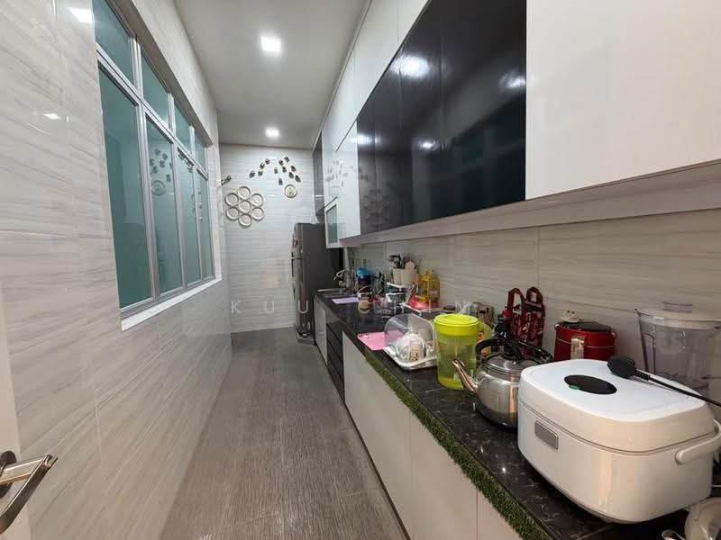 Semi-Detached House for Sale in Taman Kulai Utama (Kulai) - Kuu Chin - Kitchen - PropertyGuru.com.my