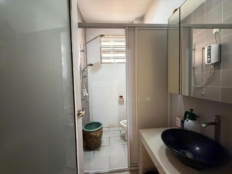 Semi-Detached House for Sale in Taman Kulai Utama (Kulai) - Kuu Chin - PropertyGuru.com.my