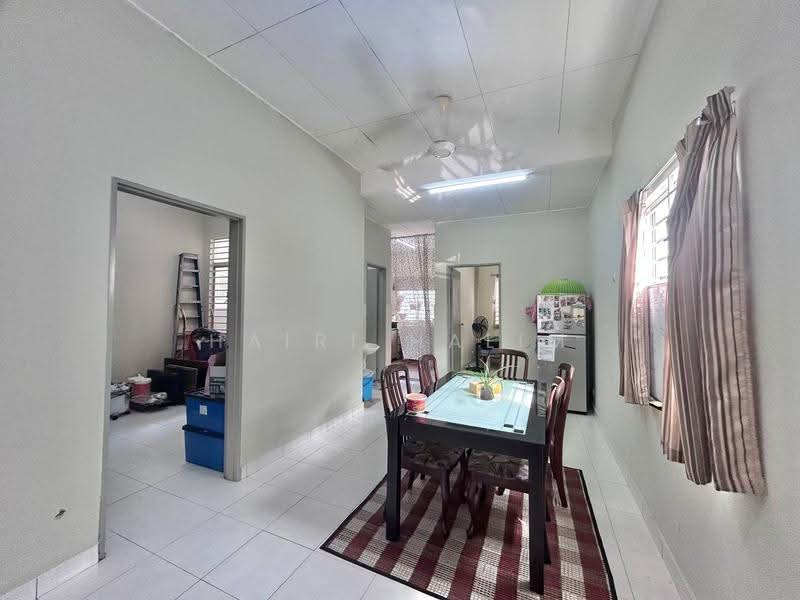 Rumah Teres 1-Tingkat untuk Dijual di Bandar Putera 2 (Klang) - Hairi Halim - Dining Room - PropertyGuru.com.my