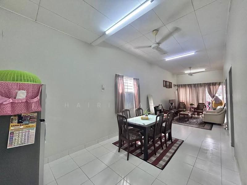 Rumah Teres 1-Tingkat untuk Dijual di Bandar Putera 2 (Klang) - Hairi Halim - Dining Room - PropertyGuru.com.my