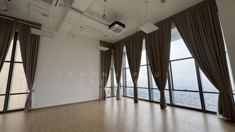 Office for Rent in Pjs 52 (Petaling Jaya) - Johann Paul Gregory - Living Room - PropertyGuru.com.my