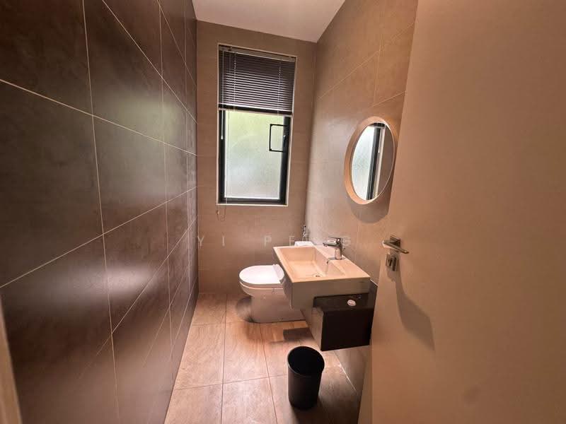Semi-Detached House for Rent in Cyberjaya (Selangor) - Yi Peng - Bathroom - PropertyGuru.com.my