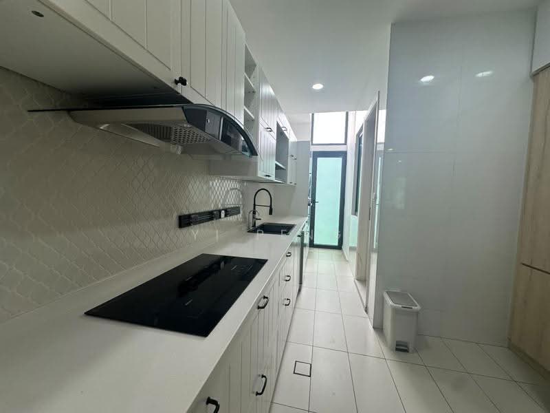 Semi-Detached House for Rent in Cyberjaya (Selangor) - Yi Peng - Kitchen - PropertyGuru.com.my