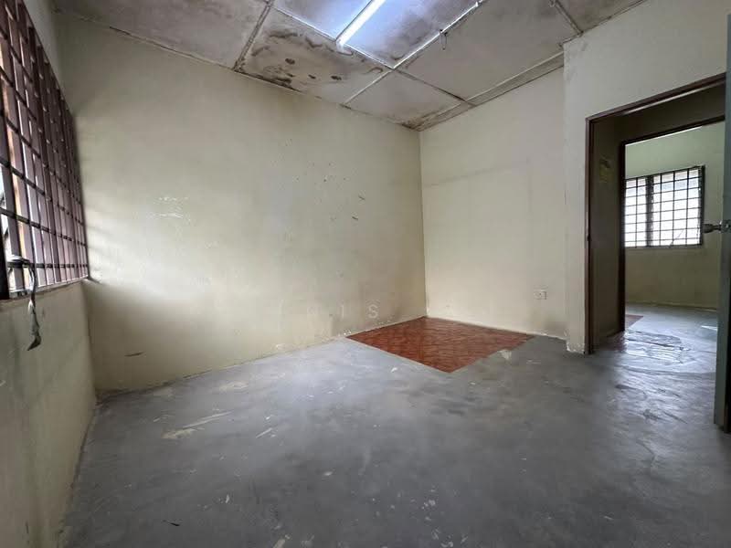Rumah Teres 2-Tingkat untuk Dijual di Taman Puteri Wangsa (Ulu Tiram) - Alanis Lee - Interior - PropertyGuru.com.my