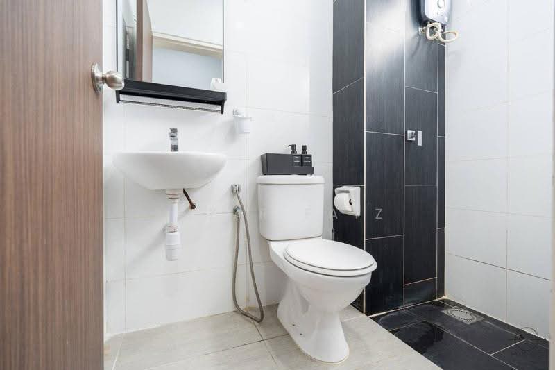Service Residence for Sale at Seasons Garden Residences - Amzar Faiz - PropertyGuru.com.my
