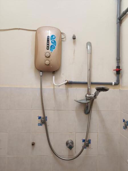 Pangsapuri untuk Dijual di Sri Cempaka (Taman Wawasan) - Ben Chong - Bathroom - PropertyGuru.com.my