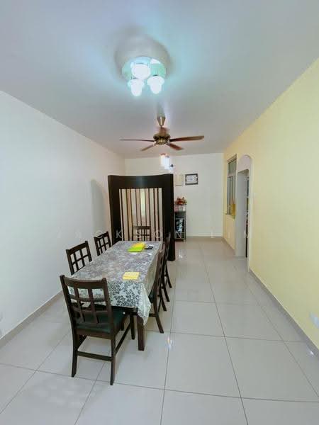 Pangsapuri untuk Dijual di East Bay (Seri Bayan) - Jackson Lim - Dining Room - PropertyGuru.com.my