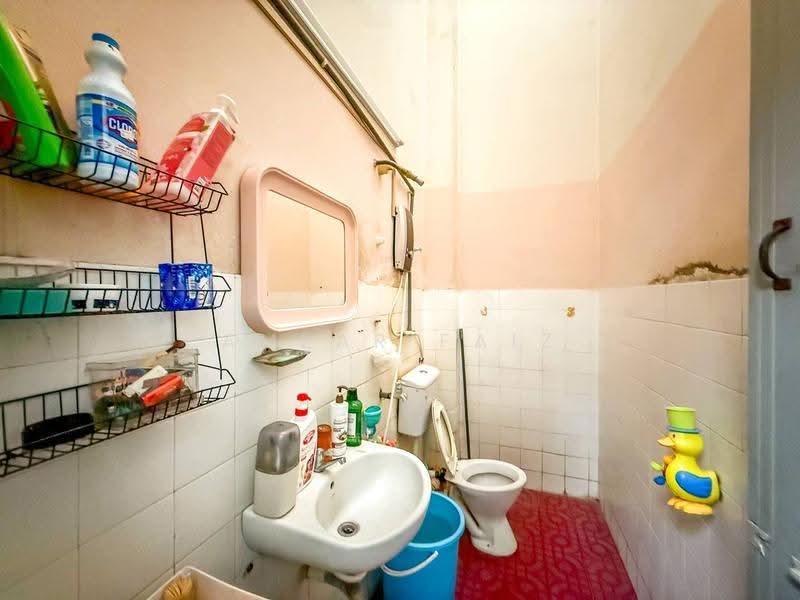 2-storey Terraced House for Sale in Taman Medan Baru (Petaling Jaya) - Amzar Faiz - PropertyGuru.com.my