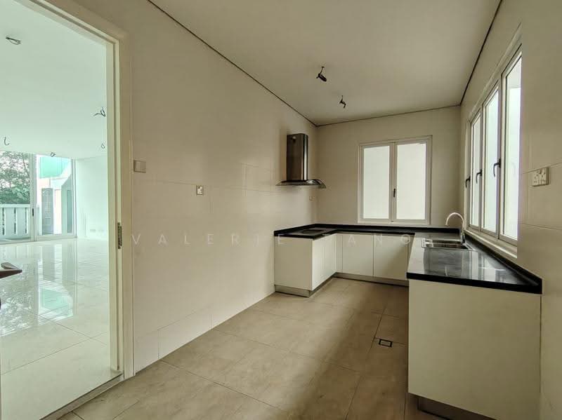 Bungalow House for Sale in Bandar Kinrara Seksyen 1 (Bandar Kinrara) - Valerie Tang - Kitchen - PropertyGuru.com.my