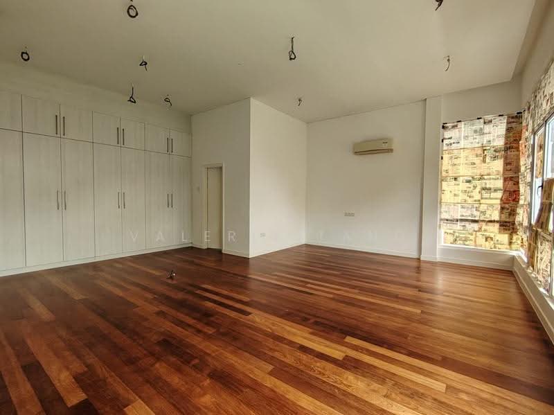 Bungalow House for Sale in Bandar Kinrara Seksyen 1 (Bandar Kinrara) - Valerie Tang - Living Room - PropertyGuru.com.my