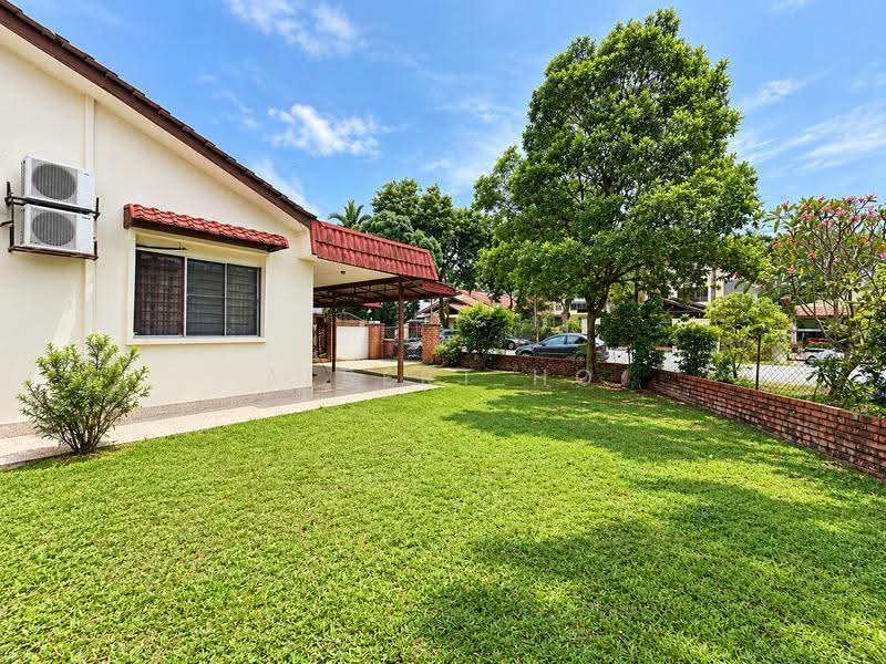 1.5-storey Terraced House for Sale in Seksyen 14 (Petaling Jaya) - Albert Ho - Exterior - PropertyGuru.com.my