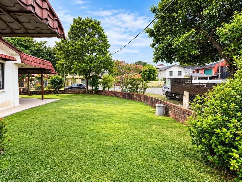 1.5-storey Terraced House for Sale in Seksyen 14 (Petaling Jaya) - Albert Ho - Exterior - PropertyGuru.com.my