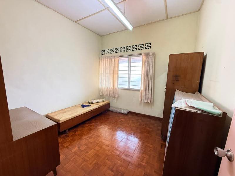 2-storey Terraced House for Sale in Taman Nam Yang (Melaka City) - CHIN FN - Bedroom - PropertyGuru.com.my