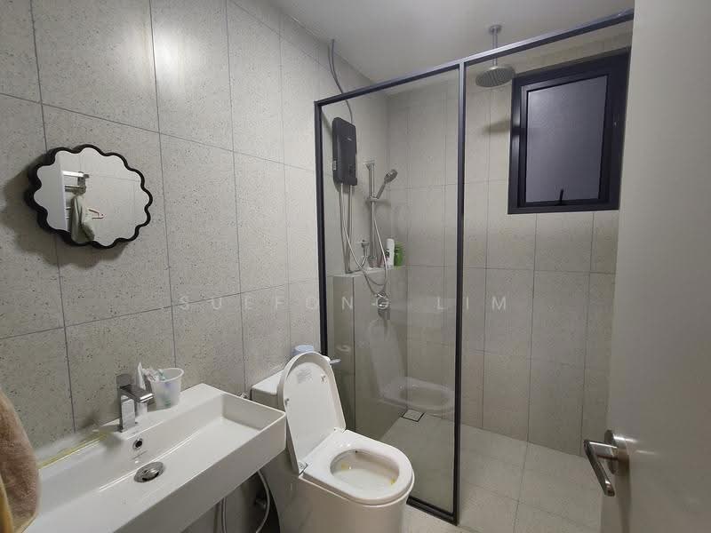 Service Residence for Sale at Alira @ Metropark Subang - Suefong Lim - Bathroom - PropertyGuru.com.my