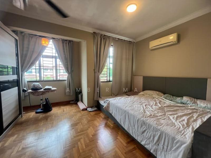 1.5-storey Terraced House for Sale in Taman Daya (Johor Bahru) - Amber Ma - Bedroom - PropertyGuru.com.my