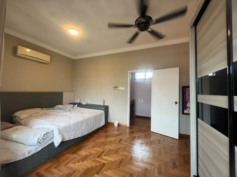1.5-storey Terraced House for Sale in Taman Daya (Johor Bahru) - Amber Ma - Bedroom - PropertyGuru.com.my