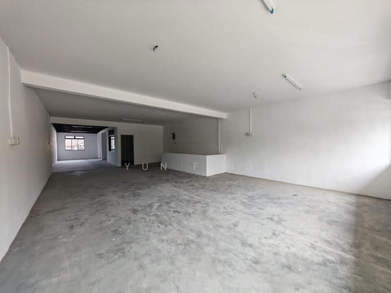 Kedai untuk Disewa di Taman Ungku Tun Aminah (Skudai) - Yun Feng - Interior - PropertyGuru.com.my