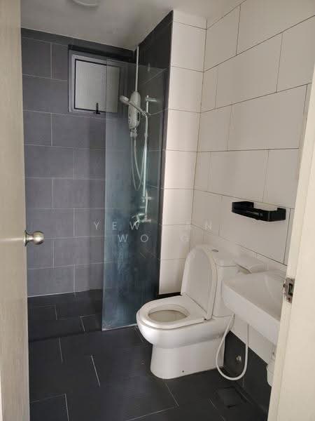 Service Residence for Sale at Univ 360 Place - Yew Lan Wong - Bathroom - PropertyGuru.com.my