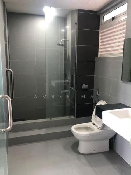 Service Residence for Sale at Tropez Residences - Amber Ma - Bathroom - PropertyGuru.com.my
