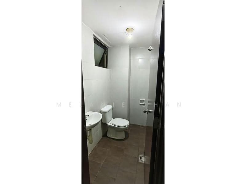 Kediaman Servis untuk Disewa di Saville Residence - Melanie Chan - Bathroom - PropertyGuru.com.my