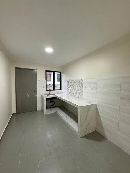 2-storey Terraced House for Sale in Taman Pasir Putih (Pasir Gudang) - Yvonne Lim - Kitchen - PropertyGuru.com.my