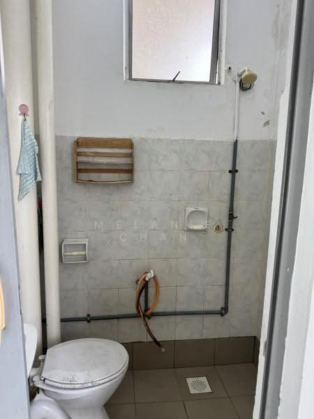 Apartment for Rent at Pangsapuri Lagoon Perdana - Melanie Chan - Bathroom - PropertyGuru.com.my