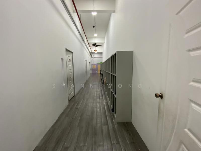 Shop for Sale in Nilai (Negeri Sembilan) - Shann Wong - Corridor - PropertyGuru.com.my