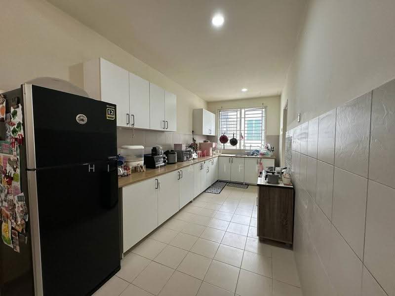2-storey Terraced House for Sale in Bandar Country Homes (Rawang) - Hilmi Ariffin - Kitchen - PropertyGuru.com.my