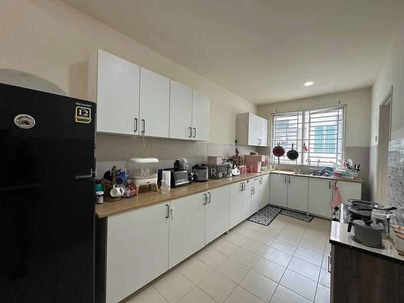 2-storey Terraced House for Sale in Bandar Country Homes (Rawang) - Hilmi Ariffin - Kitchen - PropertyGuru.com.my