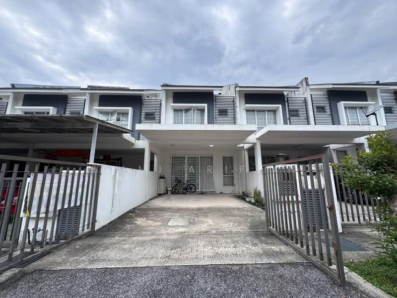 2-storey Terraced House for Sale in Bandar Country Homes (Rawang) - Hilmi Ariffin - Exterior - PropertyGuru.com.my