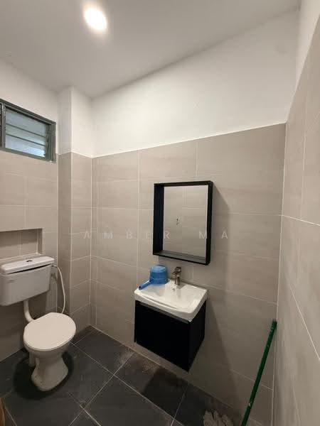 Rumah Teres 2-Tingkat untuk Dijual di Taman Perling (Perling) - Amber Ma - Bathroom - PropertyGuru.com.my