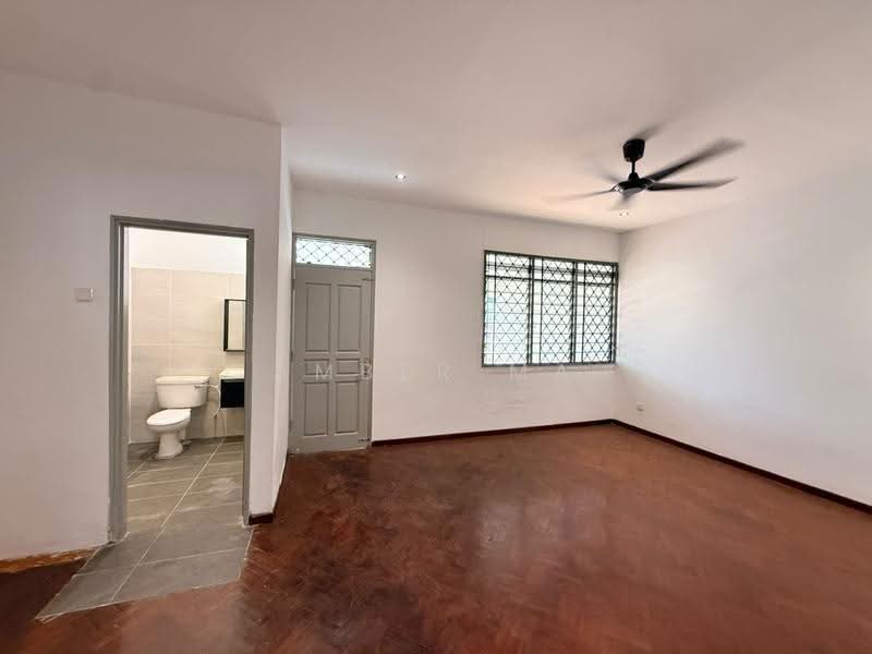 Rumah Teres 2-Tingkat untuk Dijual di Taman Perling (Perling) - Amber Ma - Bathroom - PropertyGuru.com.my