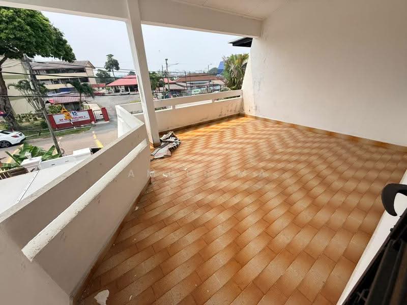 Rumah Teres 2-Tingkat untuk Dijual di Taman Perling (Perling) - Amber Ma - Balcony - PropertyGuru.com.my