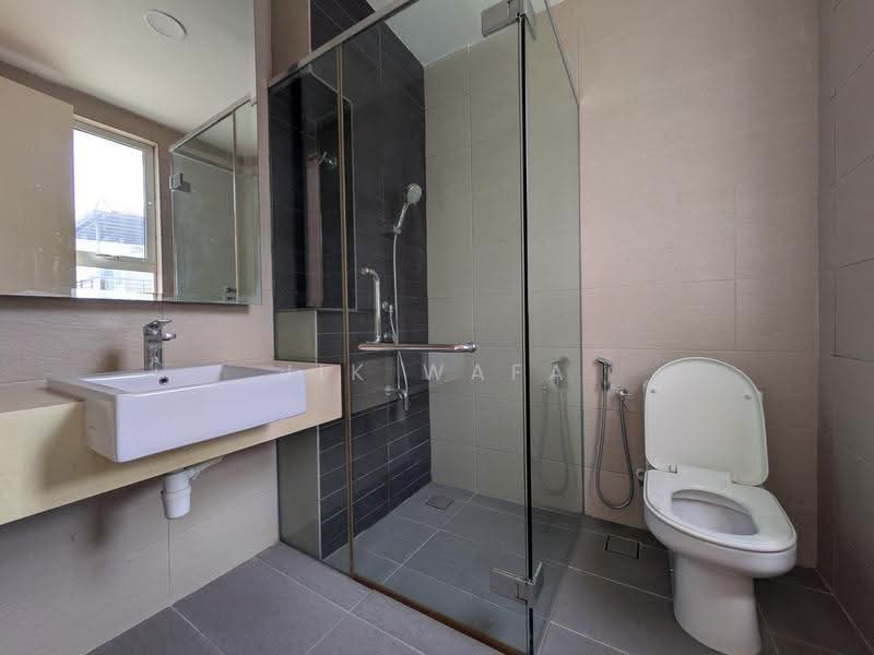 2.5-storey Terraced House for Sale in Presint 14 (Putrajaya) - Jik Wafa - Bathroom - PropertyGuru.com.my