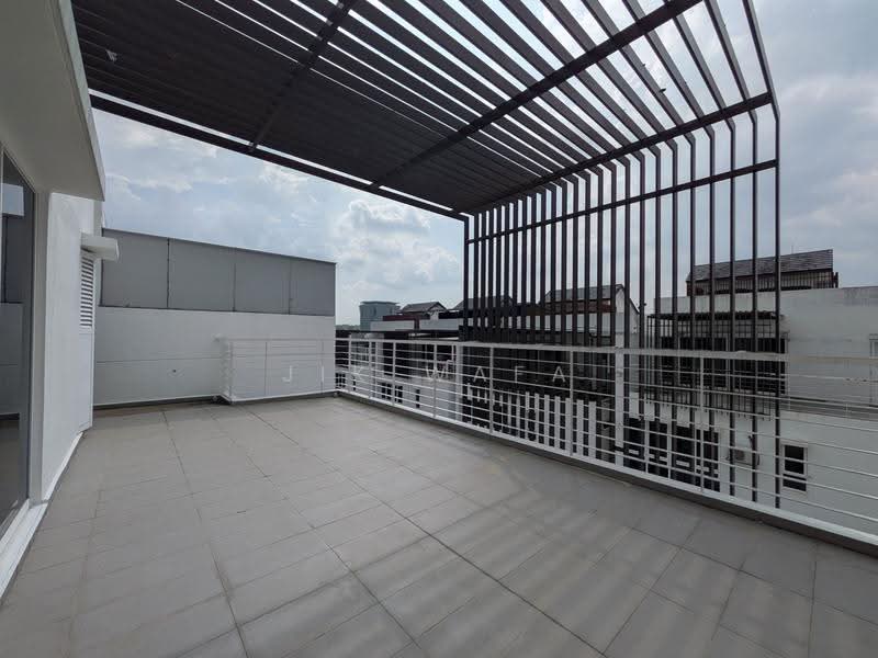 2.5-storey Terraced House for Sale in Presint 14 (Putrajaya) - Jik Wafa - Balcony - PropertyGuru.com.my
