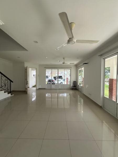 Rumah Teres untuk Dijual di Shah Alam (Selangor) - Elaine Yap - Living Room - PropertyGuru.com.my