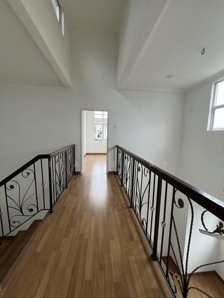 Rumah Teres untuk Dijual di Shah Alam (Selangor) - Elaine Yap - Corridor - PropertyGuru.com.my