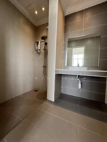 Rumah Teres untuk Dijual di Shah Alam (Selangor) - Elaine Yap - Bathroom - PropertyGuru.com.my