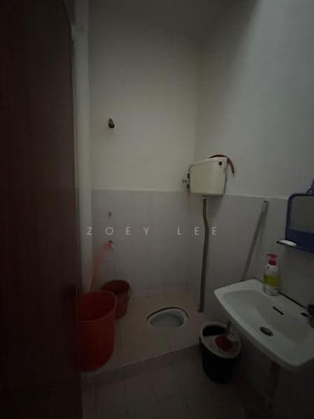 1-storey Terraced House for Sale in Taman Universiti (Skudai) - Zoey Lee - Bathroom - PropertyGuru.com.my