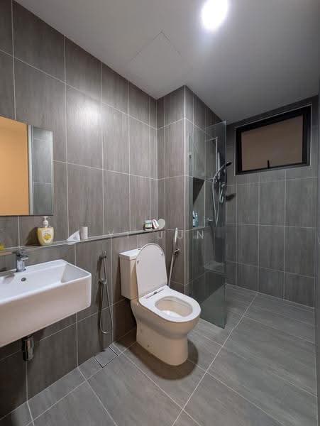 Kediaman Servis untuk Disewa di The Pulse Residence - Yi Jun - Bathroom - PropertyGuru.com.my