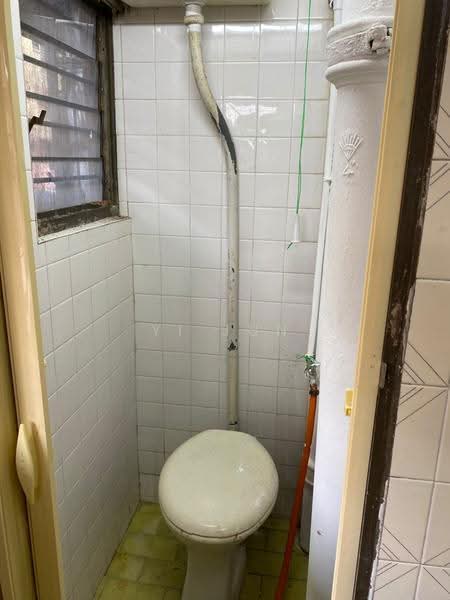 Flat for Rent at PKNS Seksyen 17 Petaling Jaya - Yi Jun - Bathroom - PropertyGuru.com.my
