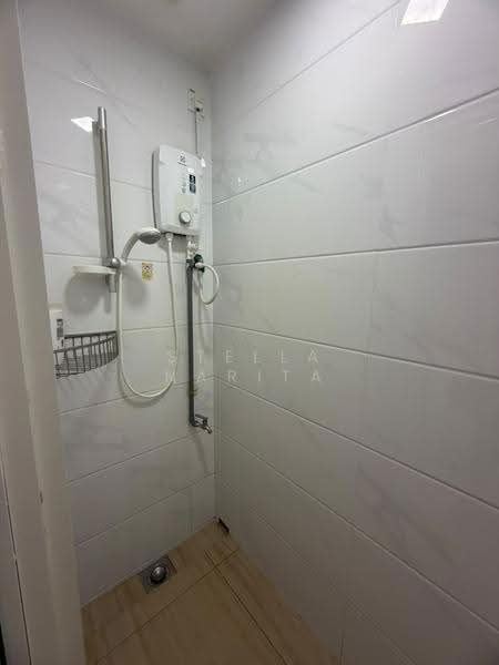 Service Residence for Rent at Country Garden Central Park - Stella Narita - Bathroom - PropertyGuru.com.my
